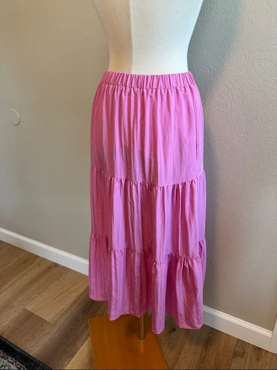 Women’s Tiered Pink Maxi Skirt - Picture 3 of 3